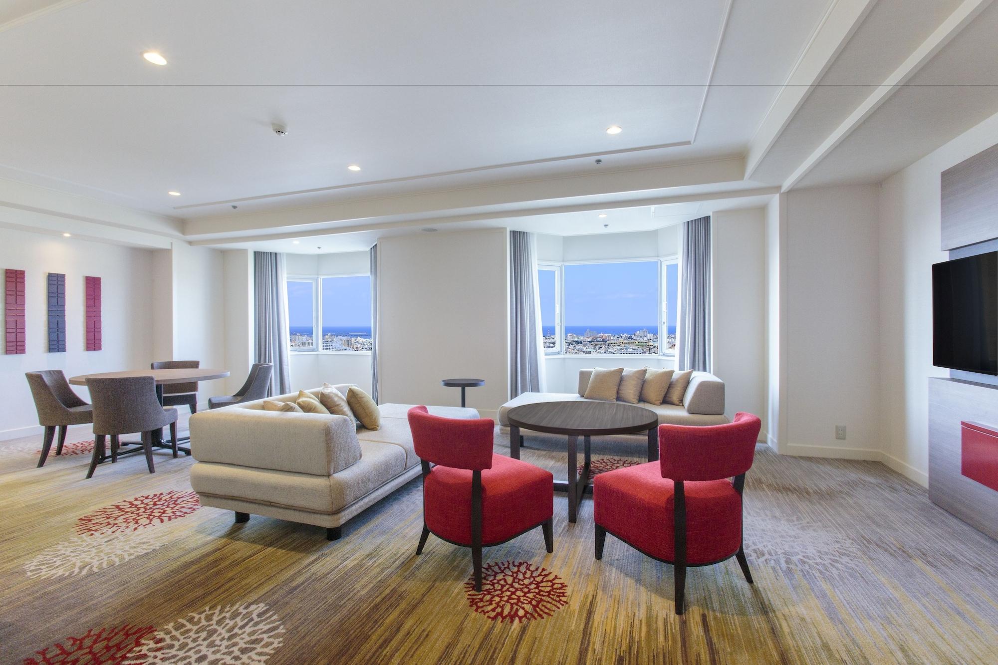 Doubletree By Hilton Naha Shuri Castle Экстерьер фото
