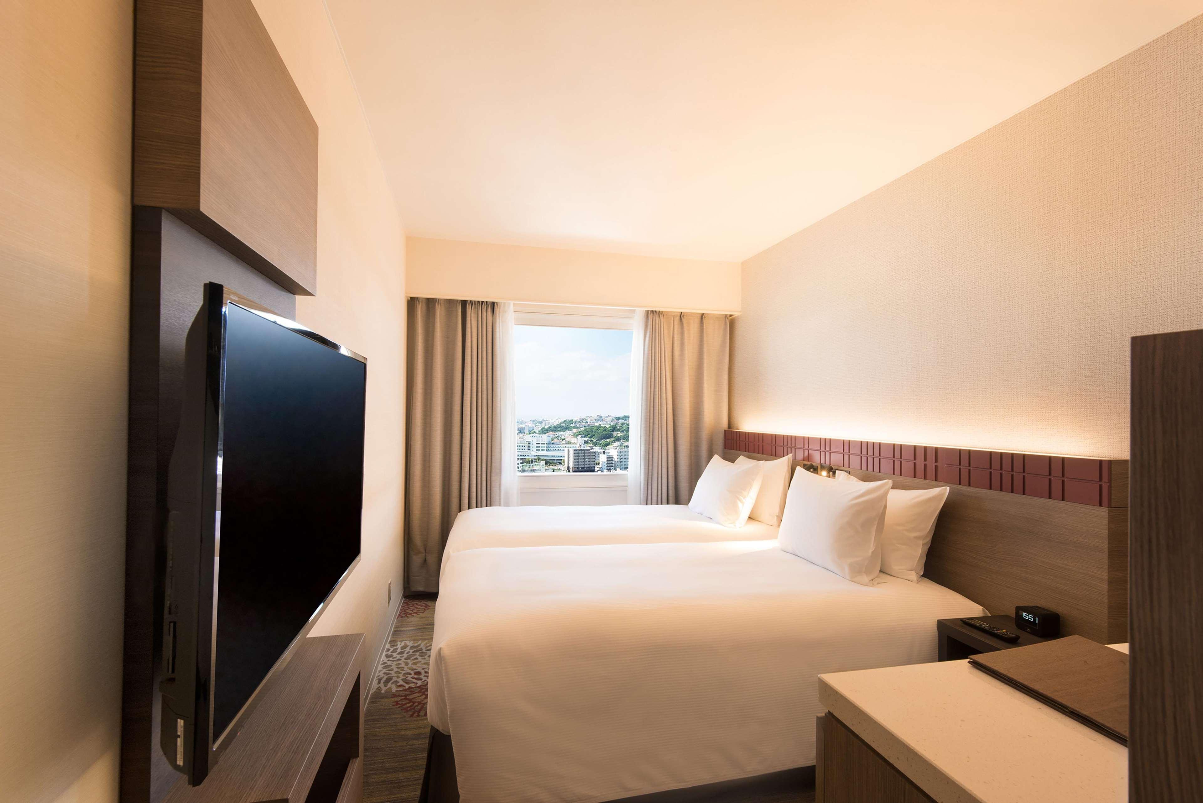 Doubletree By Hilton Naha Shuri Castle Экстерьер фото