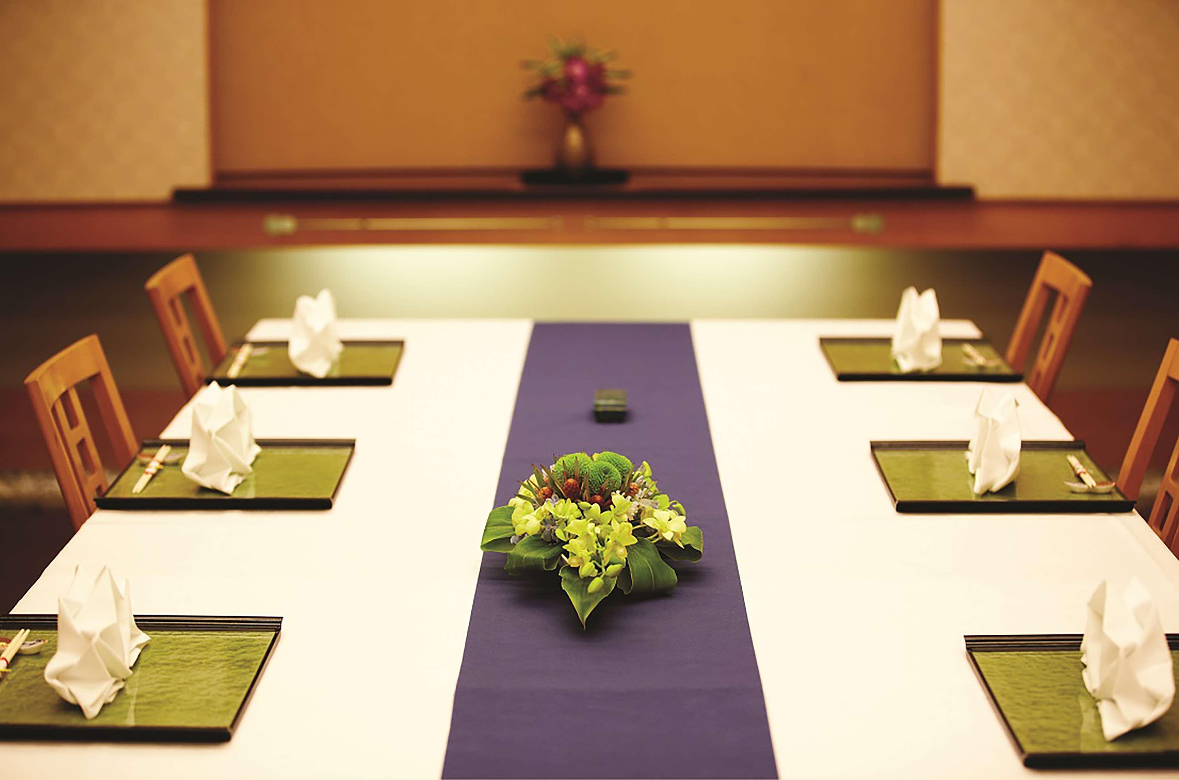 Doubletree By Hilton Naha Shuri Castle Экстерьер фото
