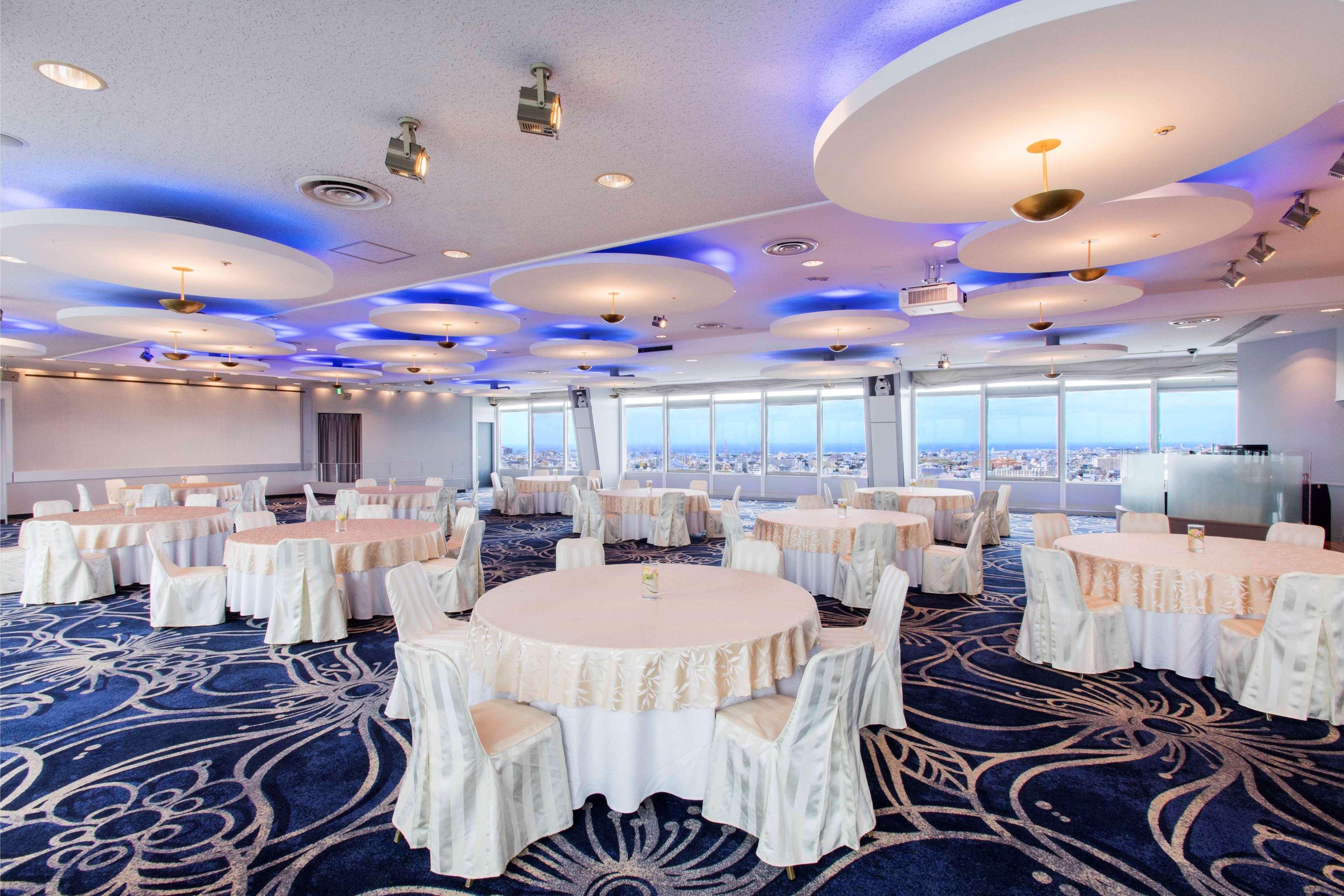 Doubletree By Hilton Naha Shuri Castle Экстерьер фото