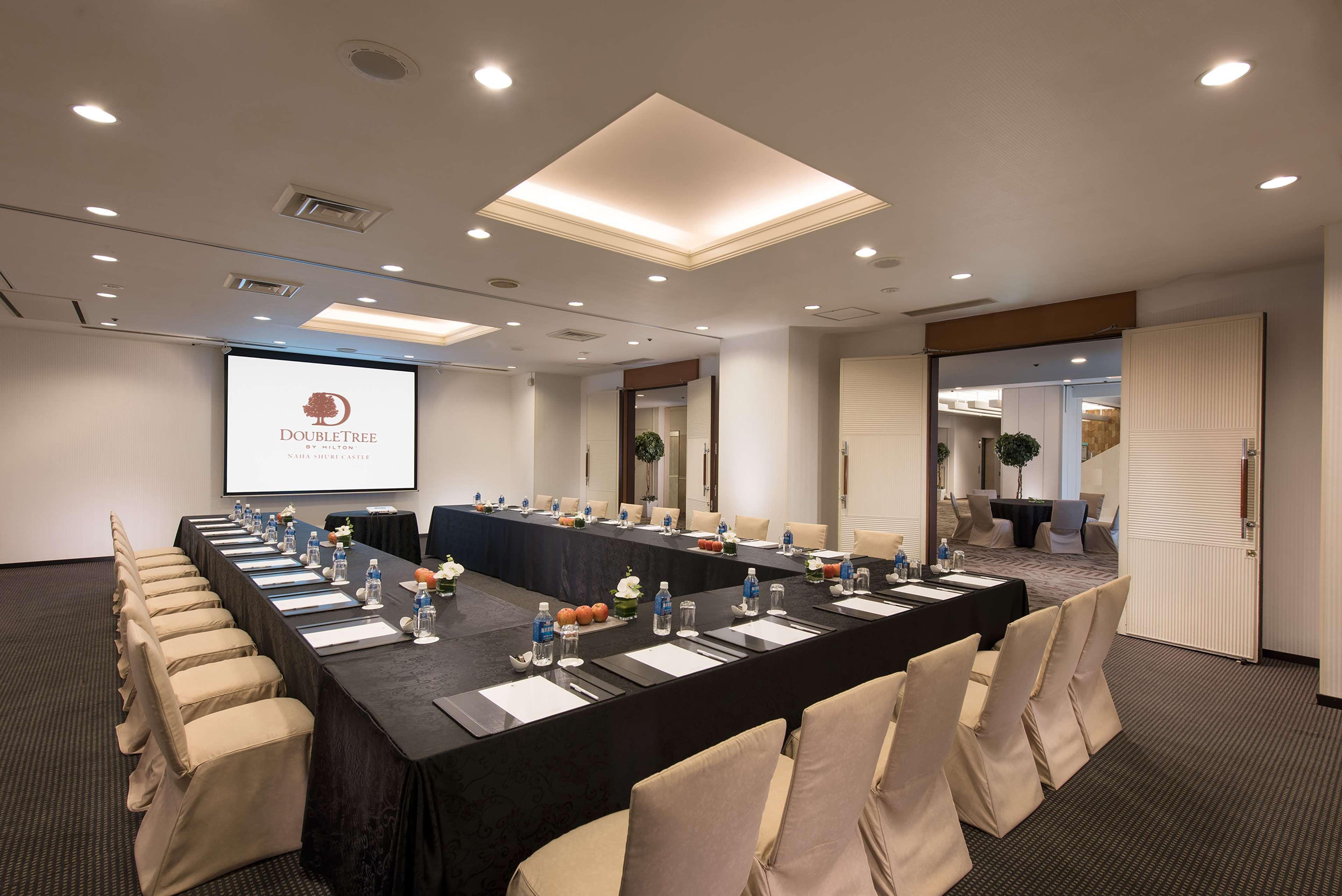 Doubletree By Hilton Naha Shuri Castle Экстерьер фото