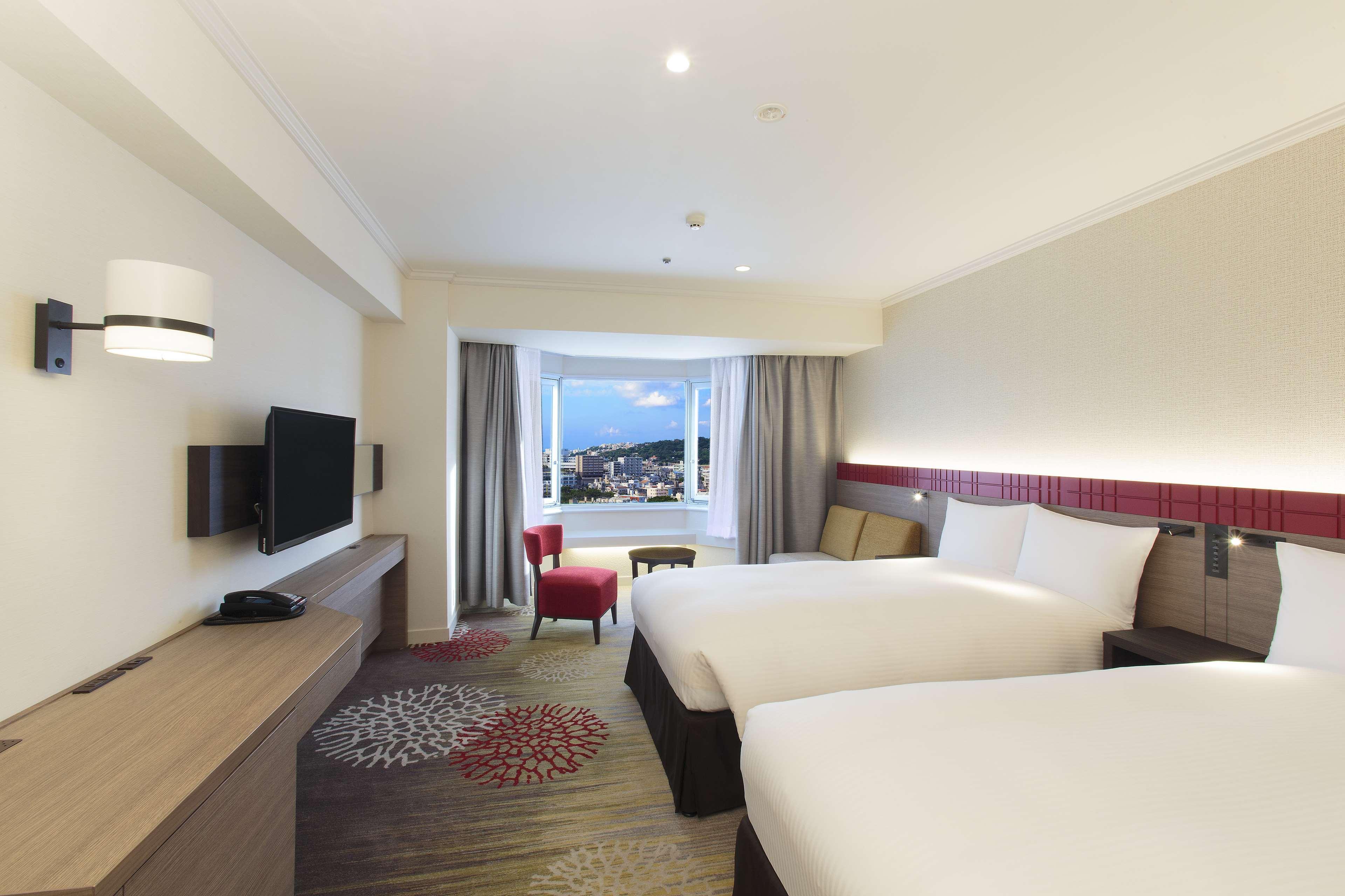 Doubletree By Hilton Naha Shuri Castle Экстерьер фото