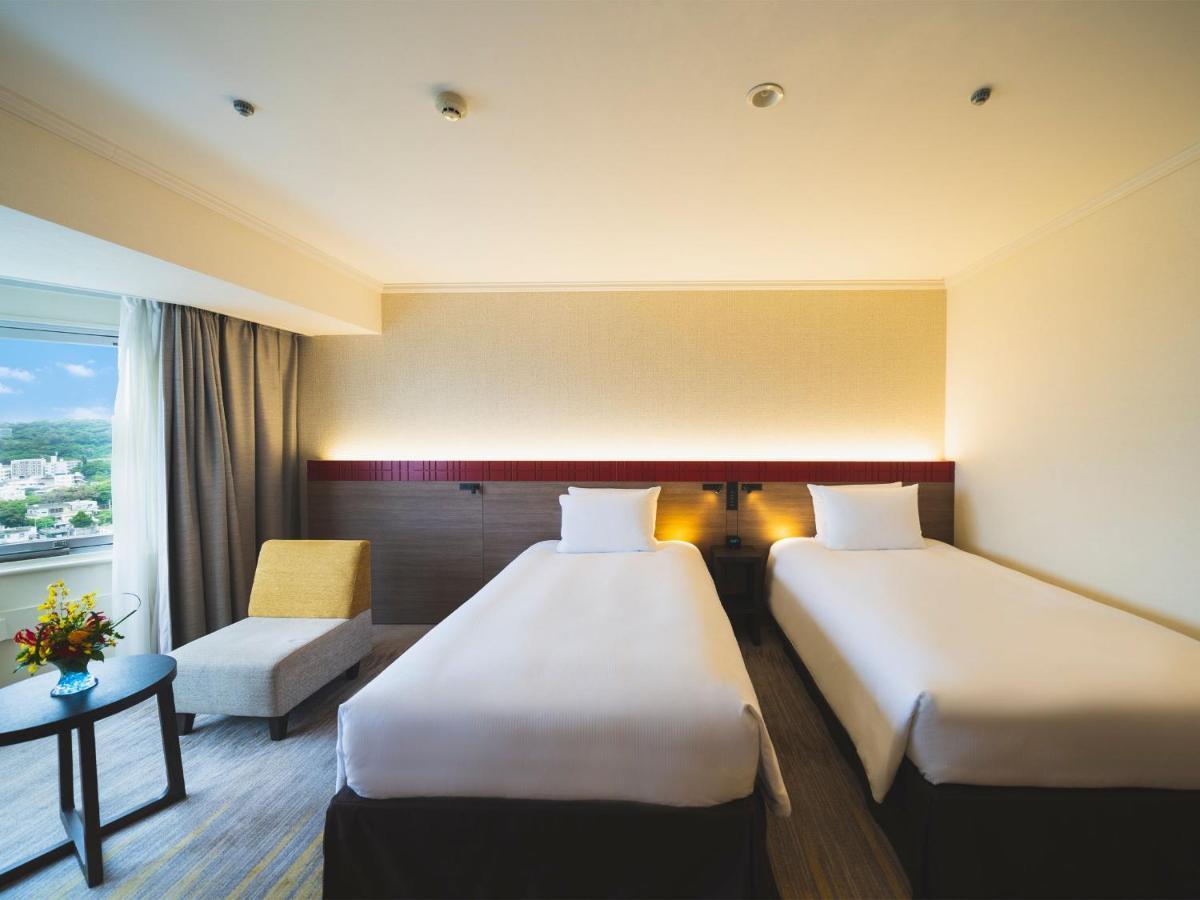 Doubletree By Hilton Naha Shuri Castle Экстерьер фото
