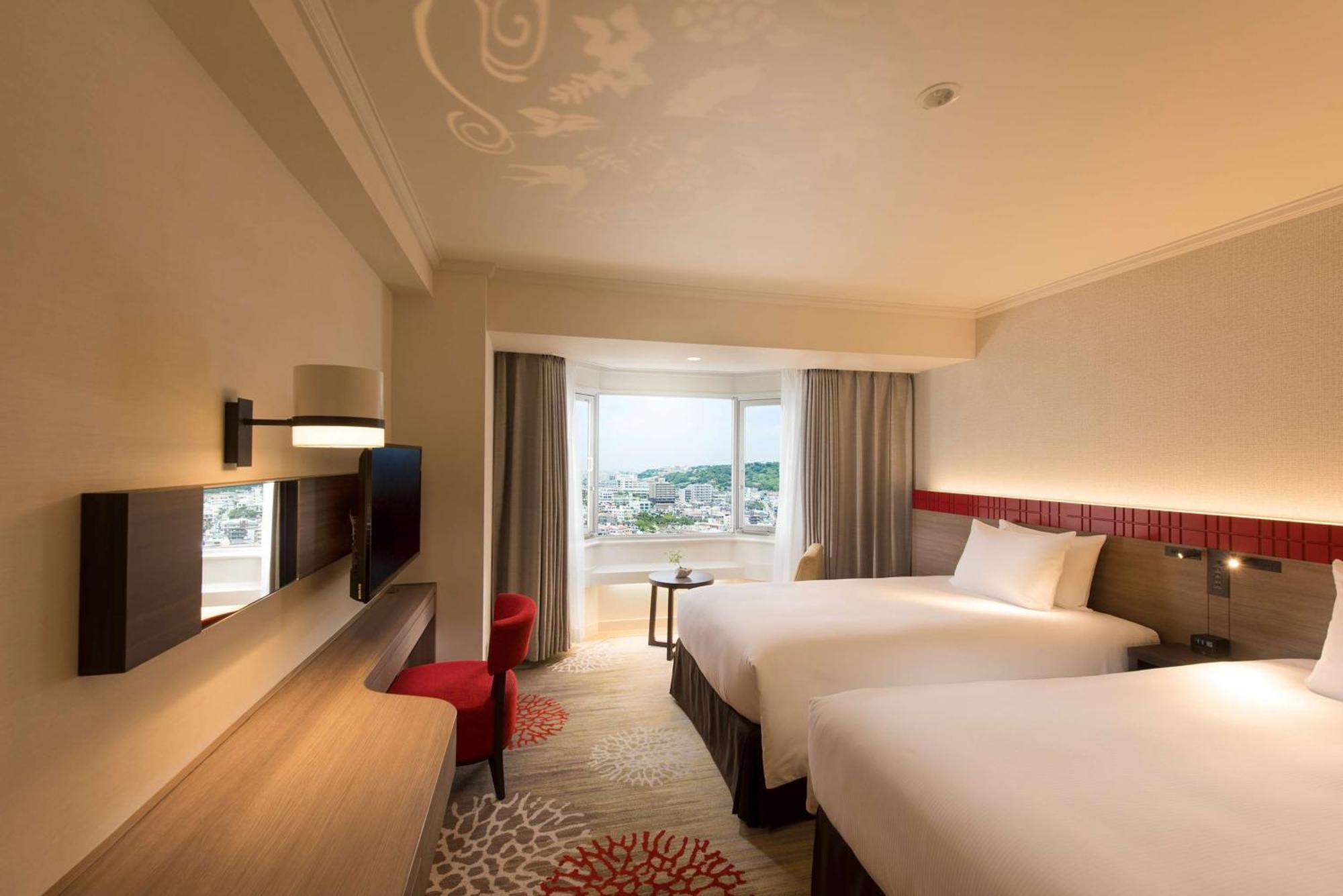 Doubletree By Hilton Naha Shuri Castle Экстерьер фото