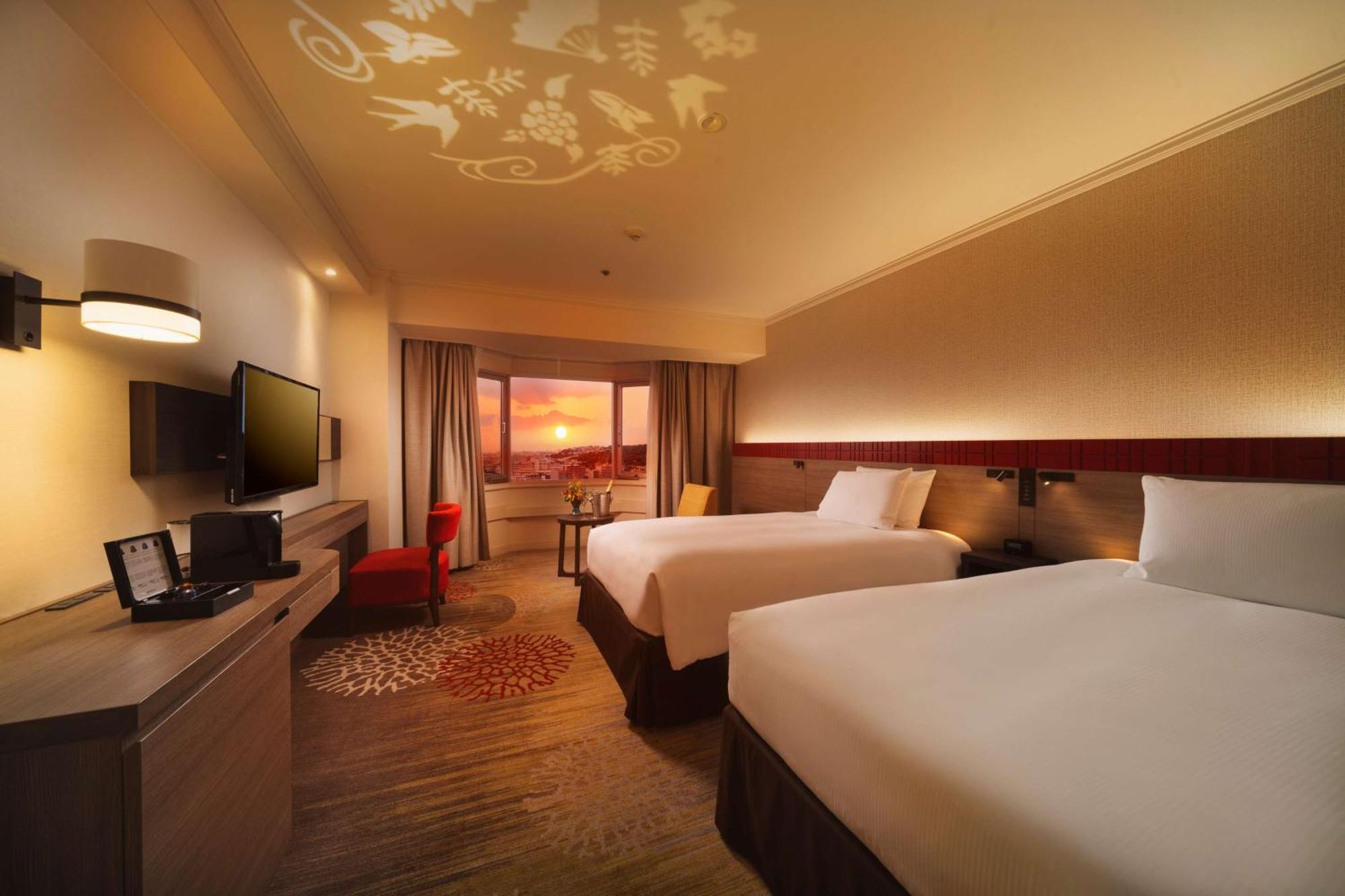 Doubletree By Hilton Naha Shuri Castle Экстерьер фото
