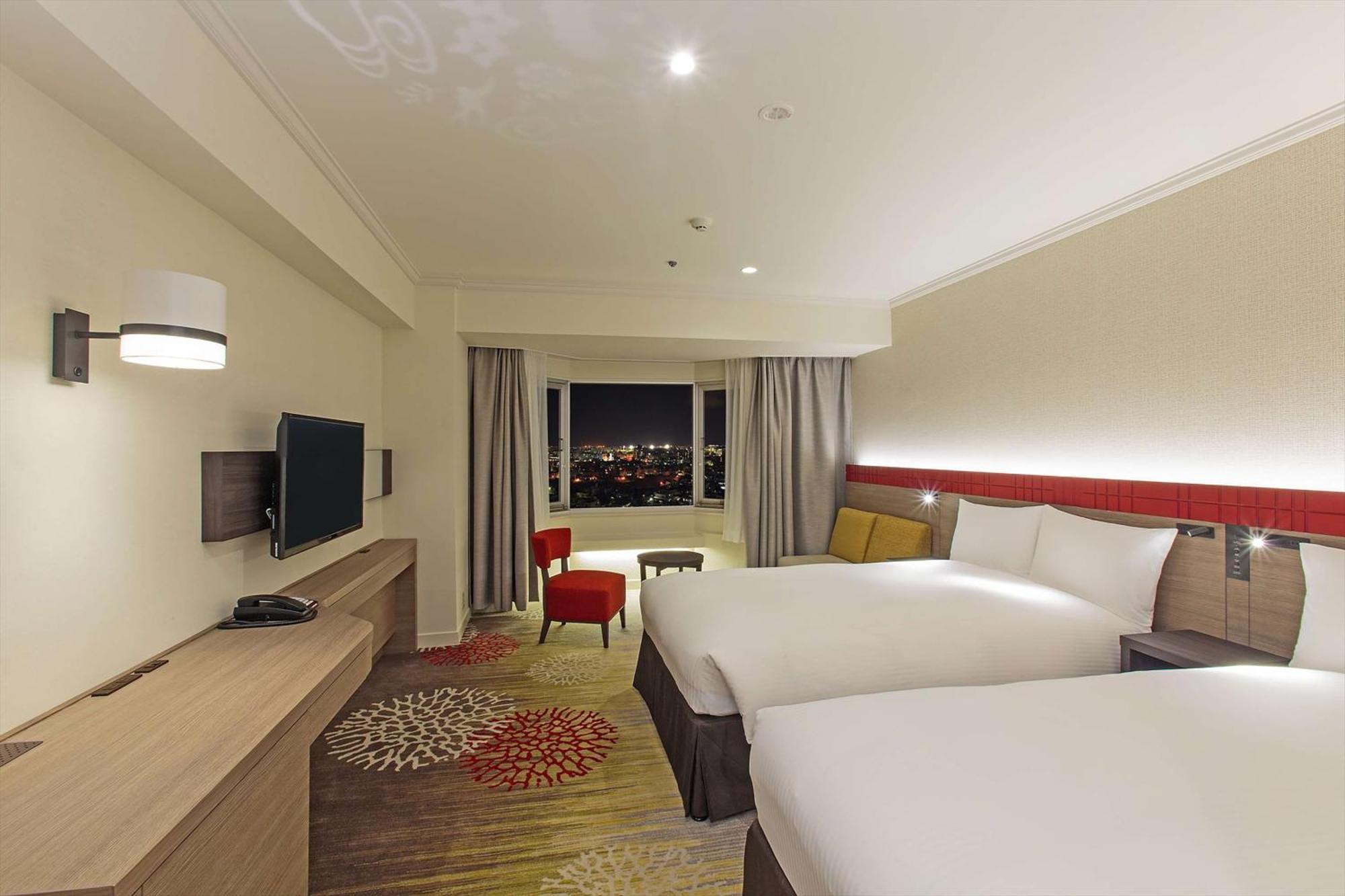 Doubletree By Hilton Naha Shuri Castle Экстерьер фото