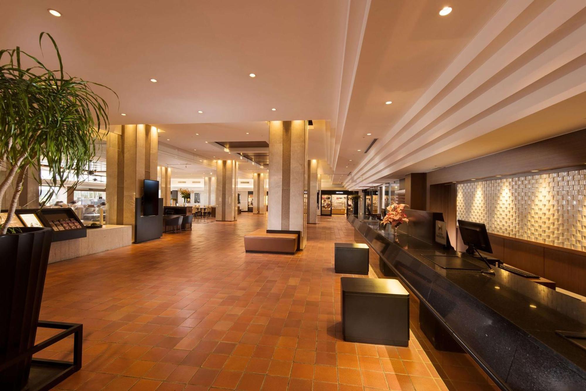 Doubletree By Hilton Naha Shuri Castle Экстерьер фото
