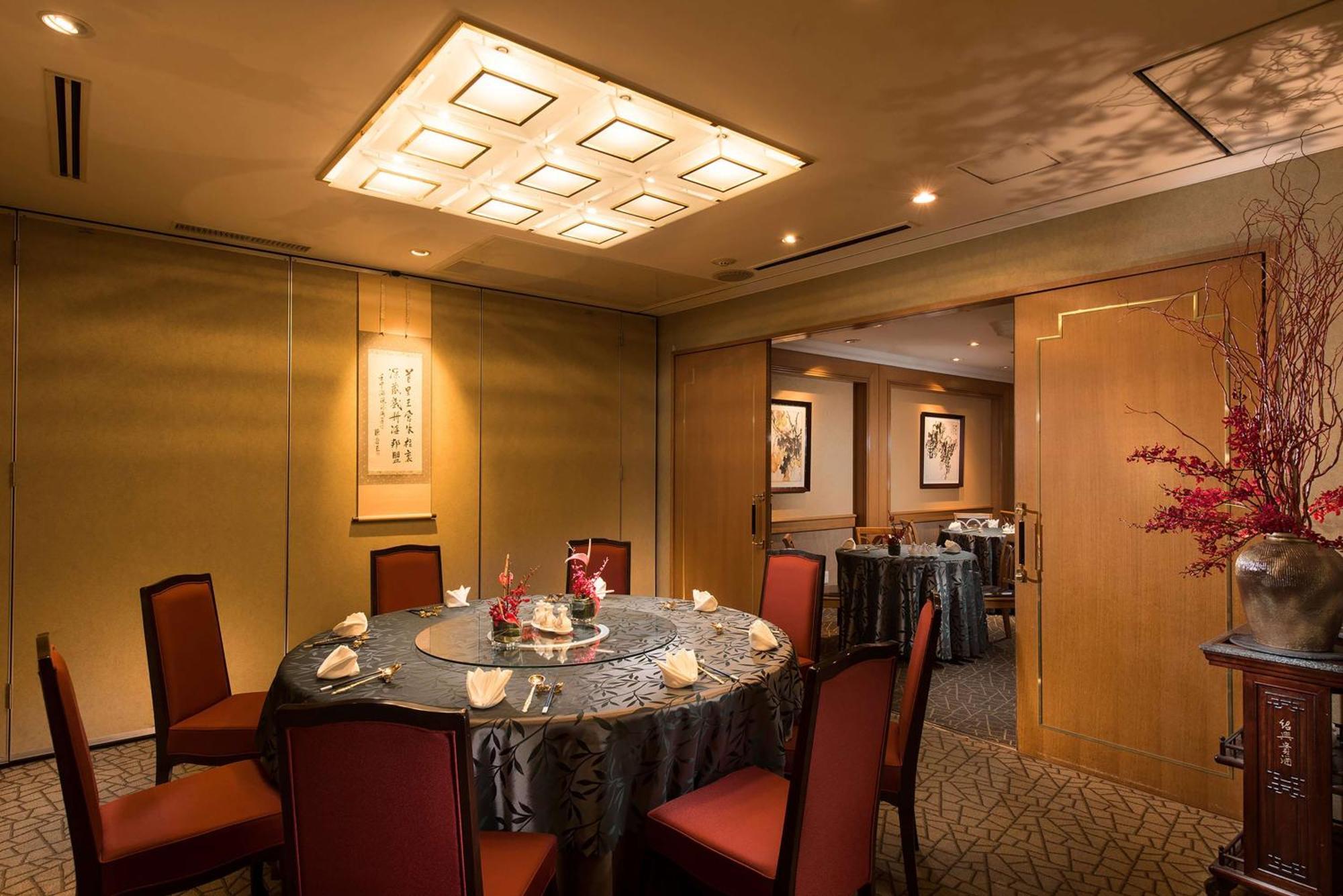 Doubletree By Hilton Naha Shuri Castle Экстерьер фото