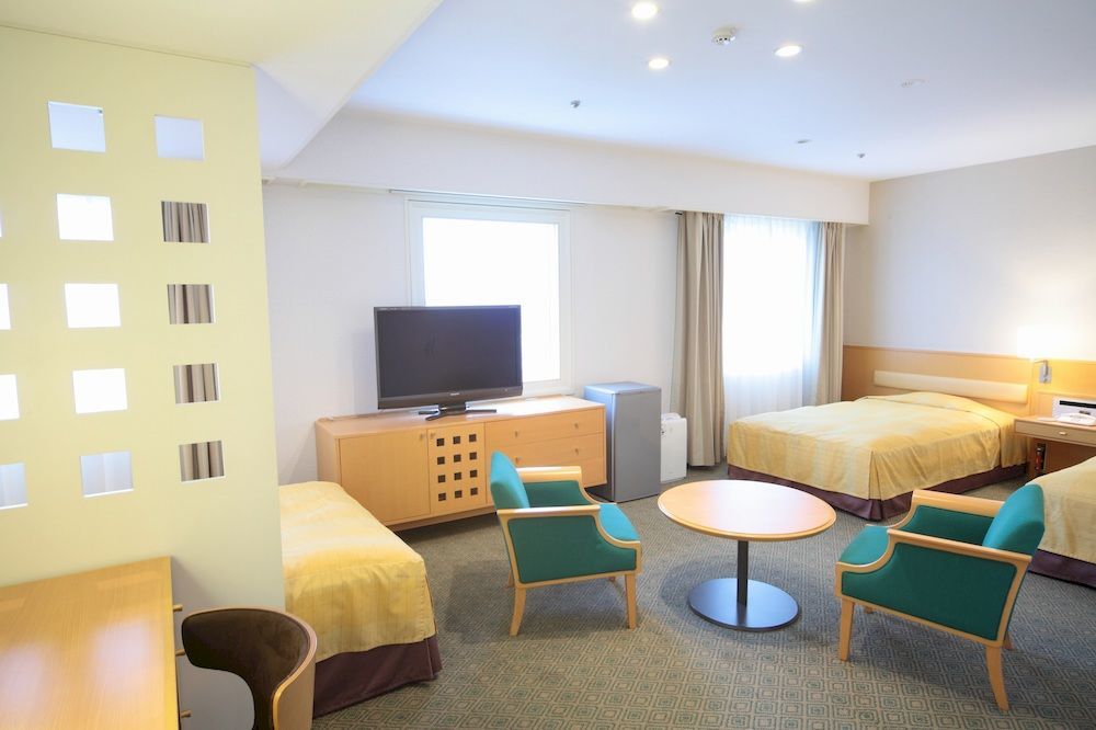Doubletree By Hilton Naha Shuri Castle Экстерьер фото