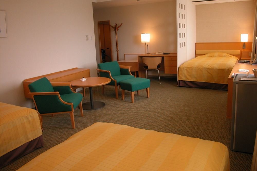 Doubletree By Hilton Naha Shuri Castle Экстерьер фото