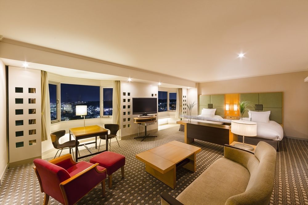 Doubletree By Hilton Naha Shuri Castle Экстерьер фото